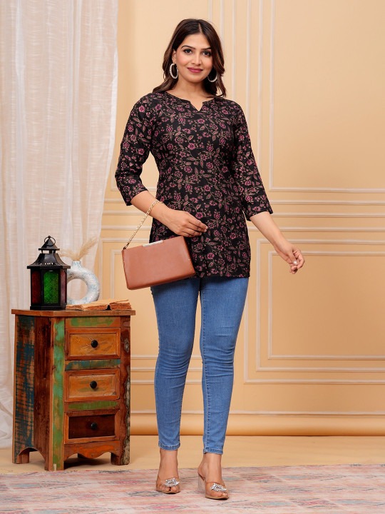 Black Maroon Floral Printed V Neck Regular Fit Casual Top for Women - Image 2